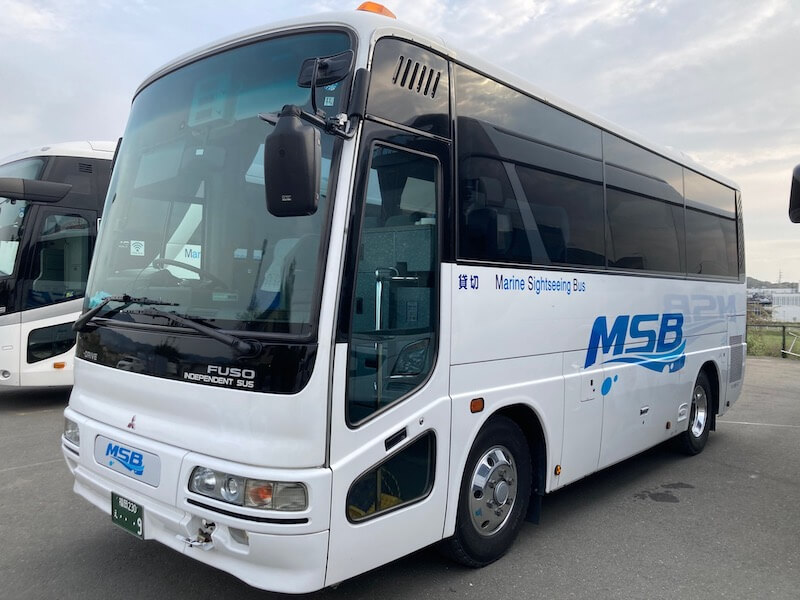 三菱　エアロ　小型バス No.9　前方